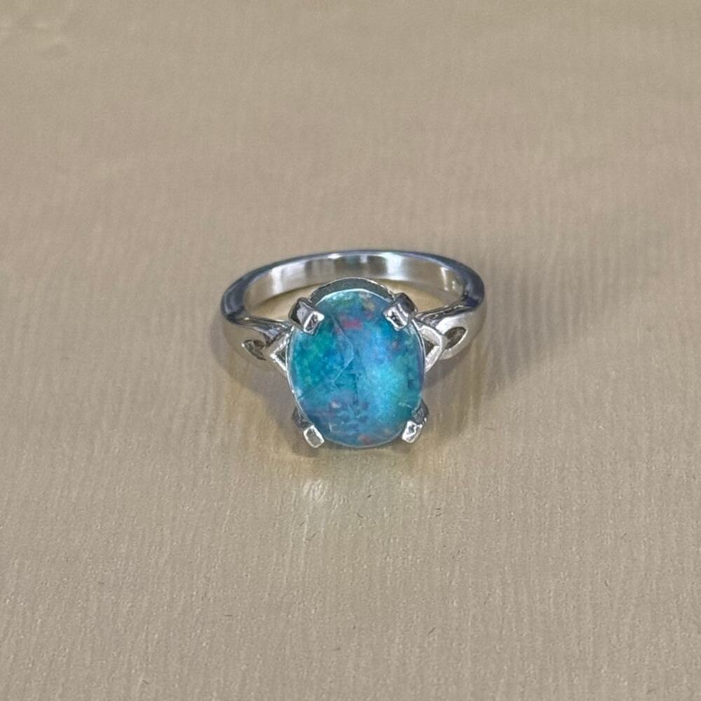 Silver 925 Ring With Beveled Stone In Setting Appears To Be Man Made Sz 6.5